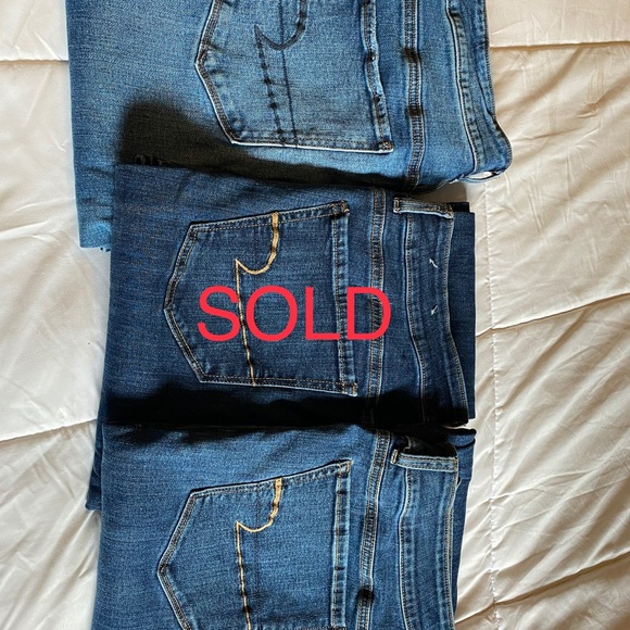 American Eagle Hi-Rise Artist Flare - Picture 4 of 4